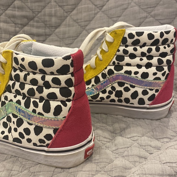 Custom Vans - Picture 2 of 2